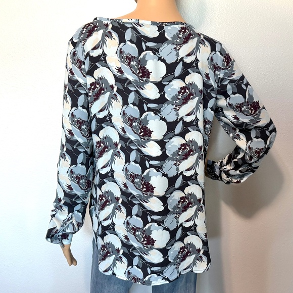 LOFT Women’s Top (Size S) - Picture 7 of 14